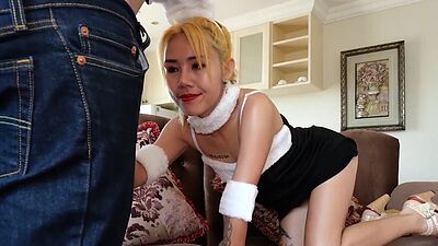 Petite amateur Thai teen bunny Bee fucking her boyfriends big white cock