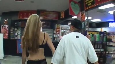 Crystal Ray Blowjob a dick of a stranger