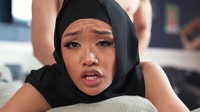 Jade Kimiko had her first fuck with stepbro Parker