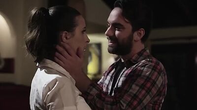 Teen student loses virginity to her bf and he licks her cunt