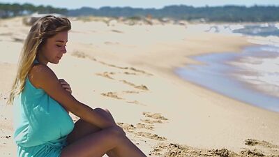 Sexy MILF Lilii shows stunning body while posing outdoor totally naked