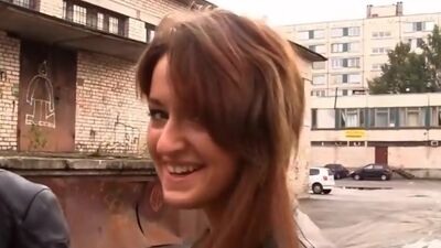 Pickup girl sex in public porch