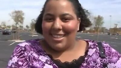 Hefty Taylor Spreads For a Cock