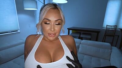 Callie gets sensual massage from Peter's cock