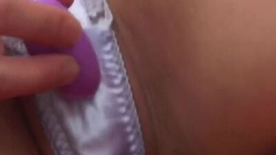 Amateur Japanese Dildo and Dual Masturbating
