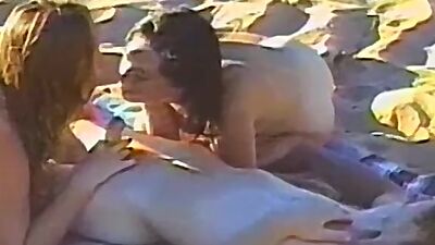 Bulky hottie toyed before banging with skinny guy outdoors