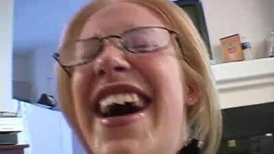 Spex slut gives a handie in naughty POV scene