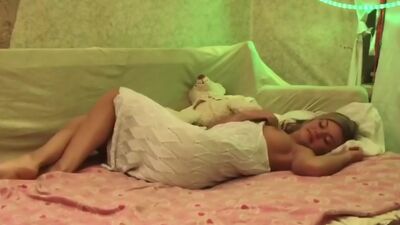 Making my naughty GF feel orgasm scene 1