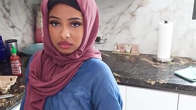 Allen  told Hadiya  that she needs to learn how to be naughtier