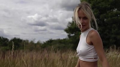 Stunning blonde teen model posed totally naked and showed her sweet body