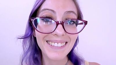 Hot babe gets big cock at her first audition