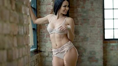 Sexy wild babe fucked by big white dick in doggystyle