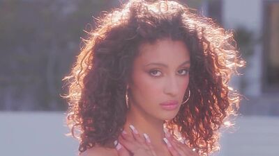 Flexible ebony Nigerian muse Kyrah Me Lena painting her tight upper body