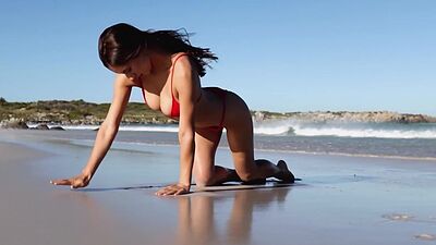 The most gorgeous brunette babe alive today is named Gloria Sol