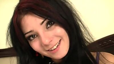 Gorgeous emo masturbates in solo session