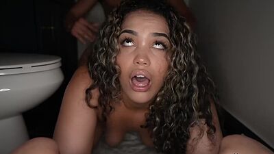 Johnny Love and Gem Jewels wakes up at night and have sex in the bathroom