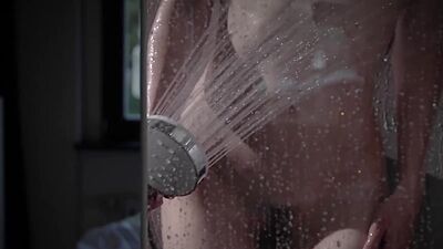 Sweet small tits MILF posed after shower and babe exposed perfect body