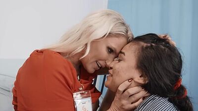 Busty lez seduces perverted dyke while eating her out