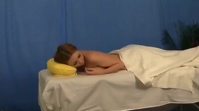 Simple massage turned out to hardcore fucking