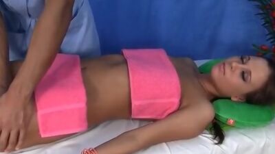 Teen fuck massage with hot squirt