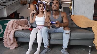 Cockriding babe fucked by black dick in wet pussy hole
