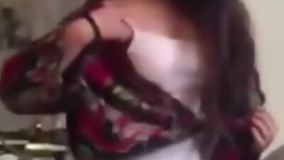amateur chinese belly and tits flashing