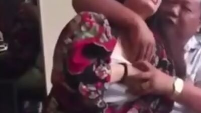 amateur chinese belly and tits flashing