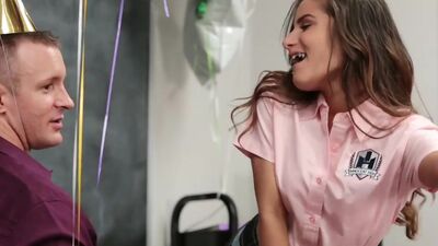 Cum Open Your Gift, Coach!