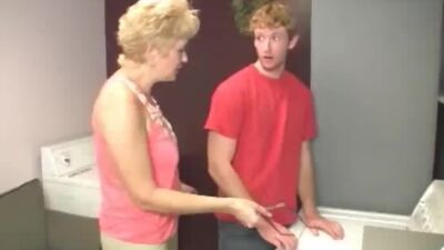 Hot Wife Tracy Over 40 MILF Blowjob