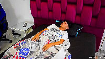 DOCTOR HANNAH FUCKS HER STEPSON TO MAKE HIM BETTER.