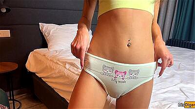 18 years old - can you fuck me like a neighbor