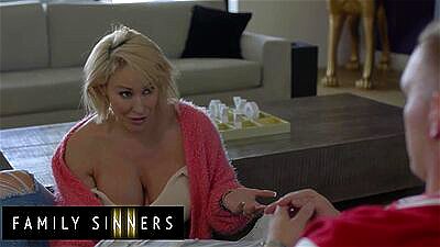 FAMILY SINNERS - Joshua Lewis Slides His Cock Into His Stepmom Ryan Keely's Wet Pussy