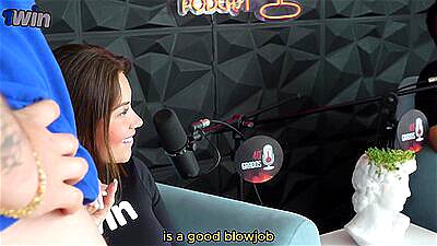 Podcast gets out of control, blowjob, deep throat and a lot of cum live -Sara Blonde and Crispasquel