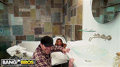 BANGBROS - Thicc Black MILF Victoria Cakes Fucks The Plumber