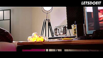 Big Natural Tits Radio Girl Caoemi Bala Intense Orgasm Sex - LETSDOEIT