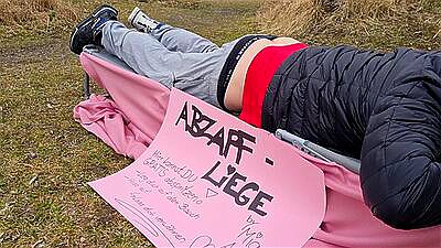 Summer feelings? My dick melking-lounger is waiting to be used! Which lake should I come to in 2023?