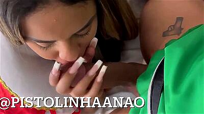 Lays Peace sucking Anao's dick a lot, the naughty girl did the best deep throat