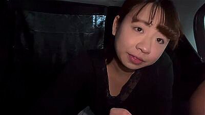 Unfaithful blowjob of a woman with a bad attitude [immediately in the car]