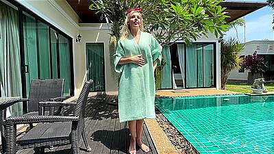 Best Blowjob and Fuck from Stepmom instead of Morning Coffee