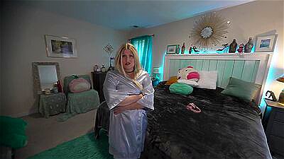 Freeloading STEP MOM Must Pay Up Put Out or Get Out