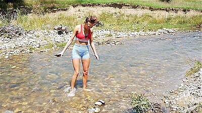 Fucking & Camping, Adventure’s Best by Laura Quest | S01E05