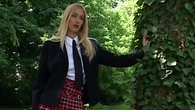 Secret anal with the hot university chick