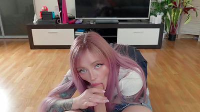 SEX AFTER FIRST DATE WITH A GIRL IN A MINISKIRT!