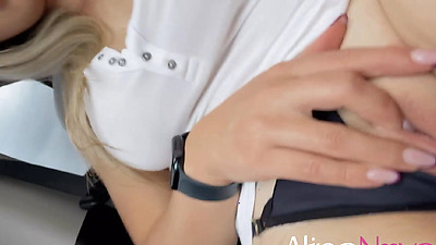 Busty blonde shows her pink pussy and masturbates in the car until she cums