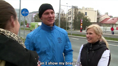 Swinger Party In The Car - Samantha Bee