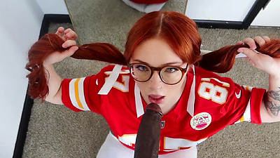 Sister's Best Friend begs for my CUM - Naomi Hughes