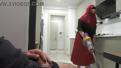 MAID CATCHES MAN JERKING OFF