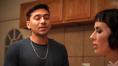 I am a man of the house. Spanish sub. To see in : pornsuborg