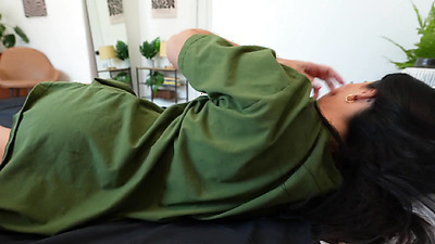 British STEP-SIS forgot to wear panties to bed - Gal Ritchie