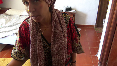 Turkish Milf With A Big Booty Lets Me Cum Inside Her Pussy